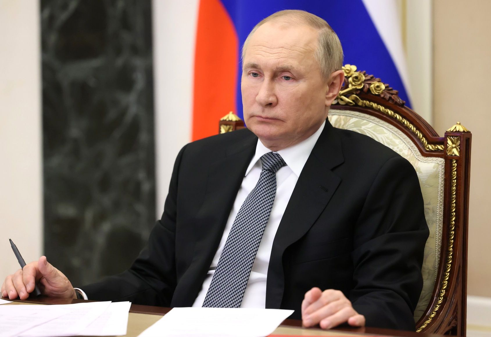 Президент обозначил главные направления развития стройотрасли и ЖКХ