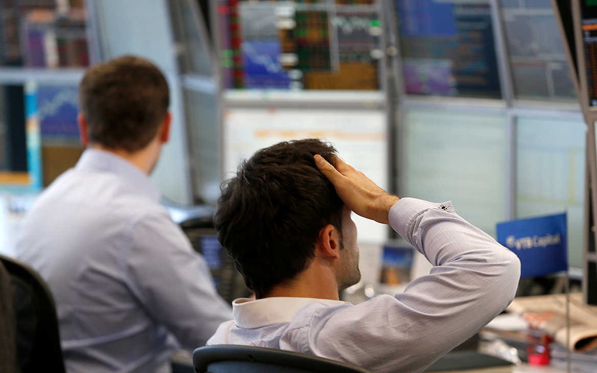 Брокеры предложили перечислять владельцам евробондов платежи в рублях