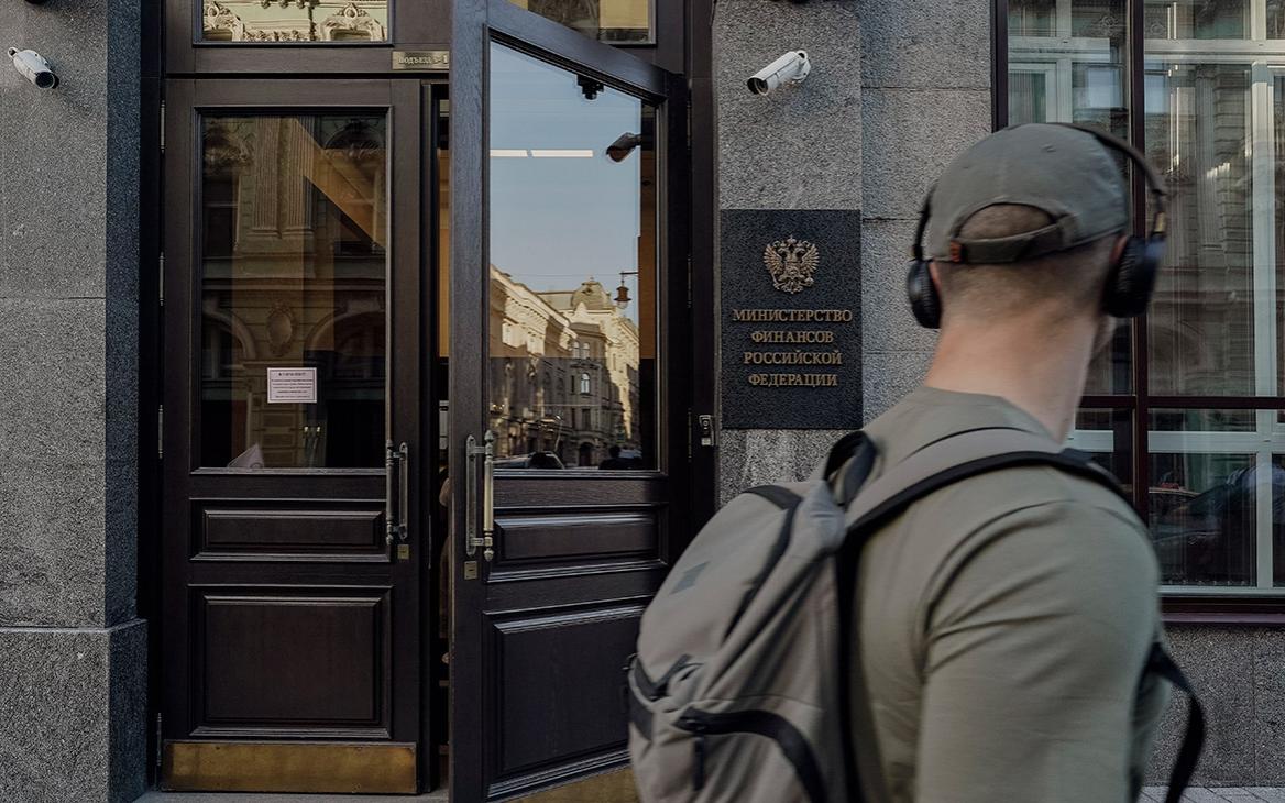 Минфин не смог изучить закрытые данные госзакупок из-за санкций