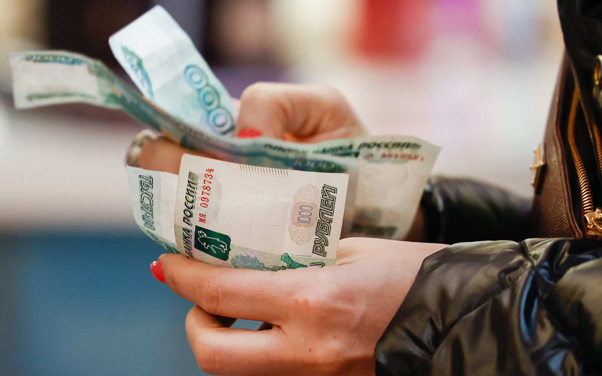 В России выросла доля использующих наличные