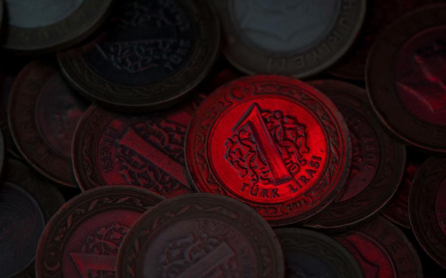 Forbes сообщил о списании средств россиян в турецком банке