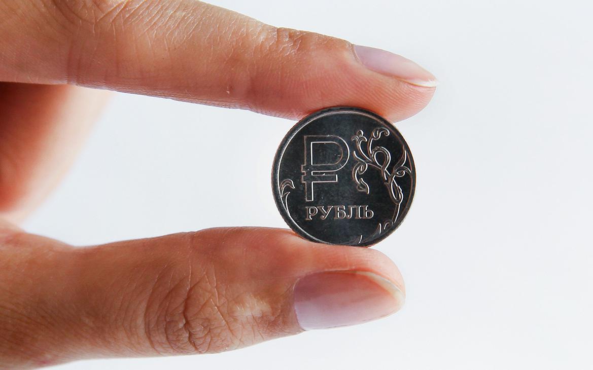 Аналитики заподозрили манипулирование курсом рубля на торгах