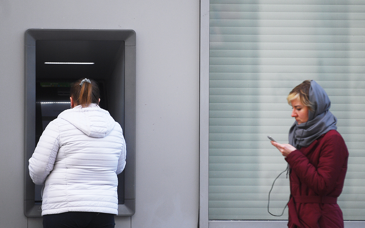 ЦБ изучит возможность идентификации клиентов через банкоматы с видео