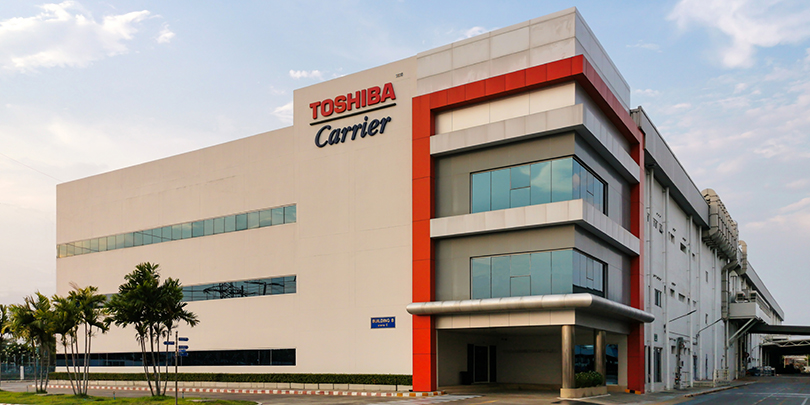 Toshiba ведет переговоры с инвесторами о разделении компании