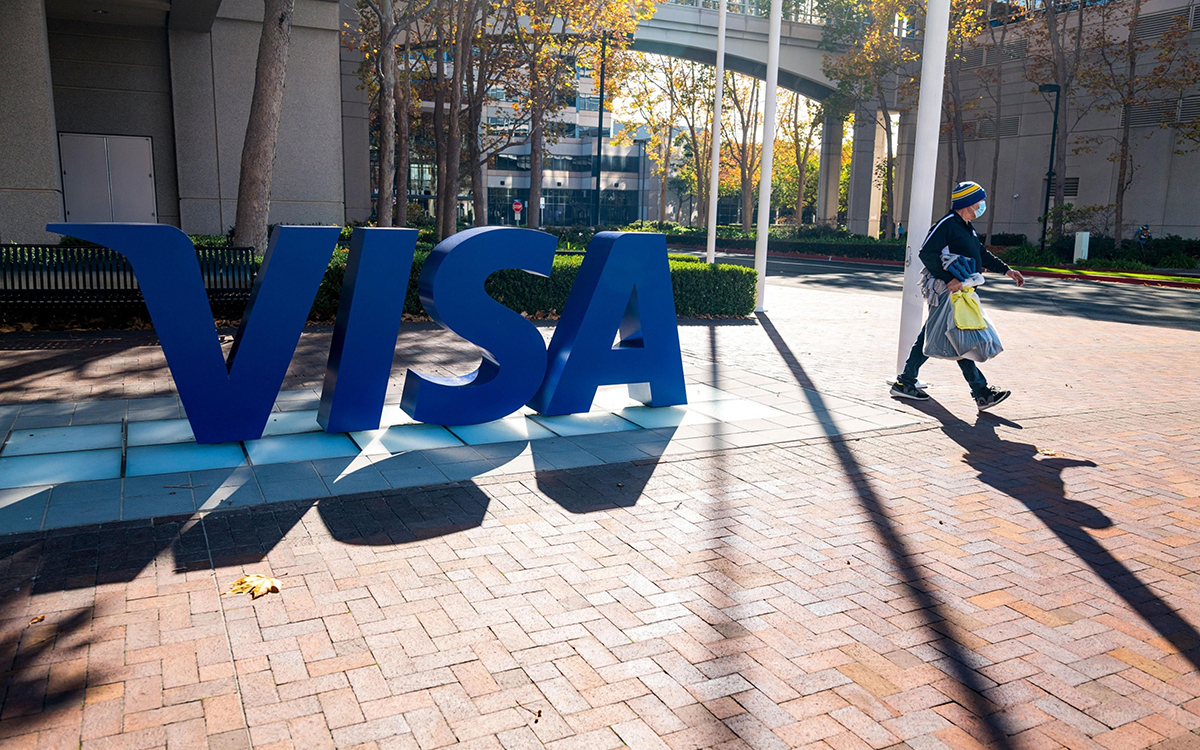 Visa заявила об «оперативных мерах» для соблюдения санкций против России
