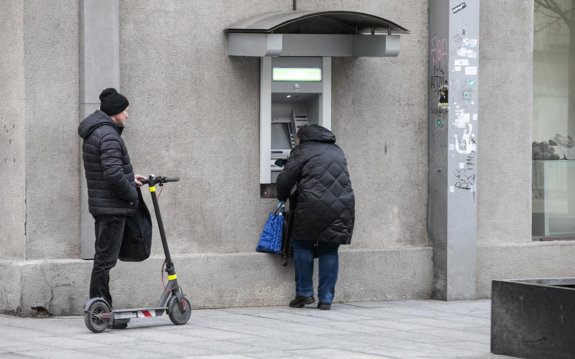 Россияне вывели за рубеж рекордные ₽1,47 трлн в третьем квартале