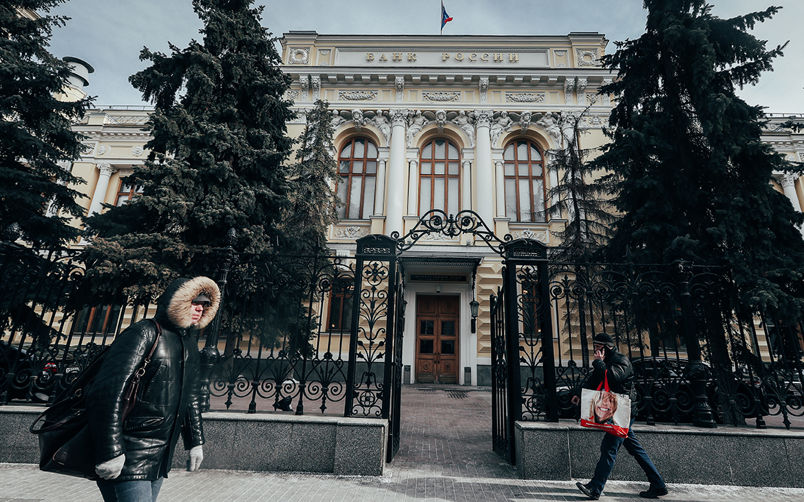 ЦБ определил режим счетов для расчетов за газ с недружественными странами