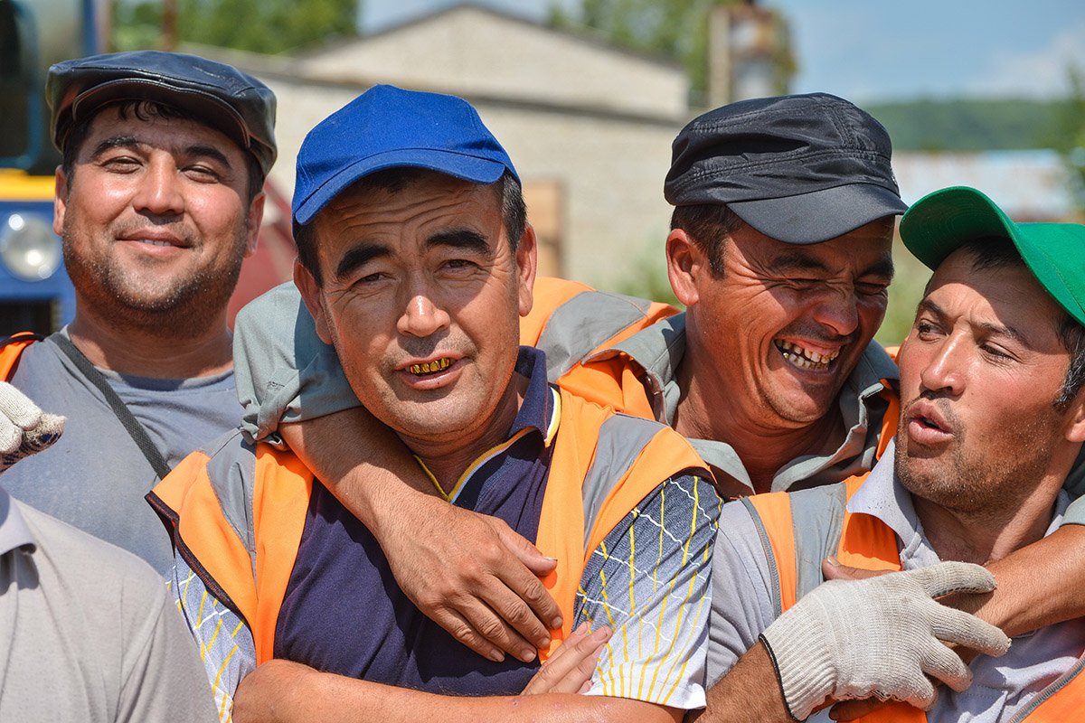 Минстрой не видит проблем с трудовыми мигрантами