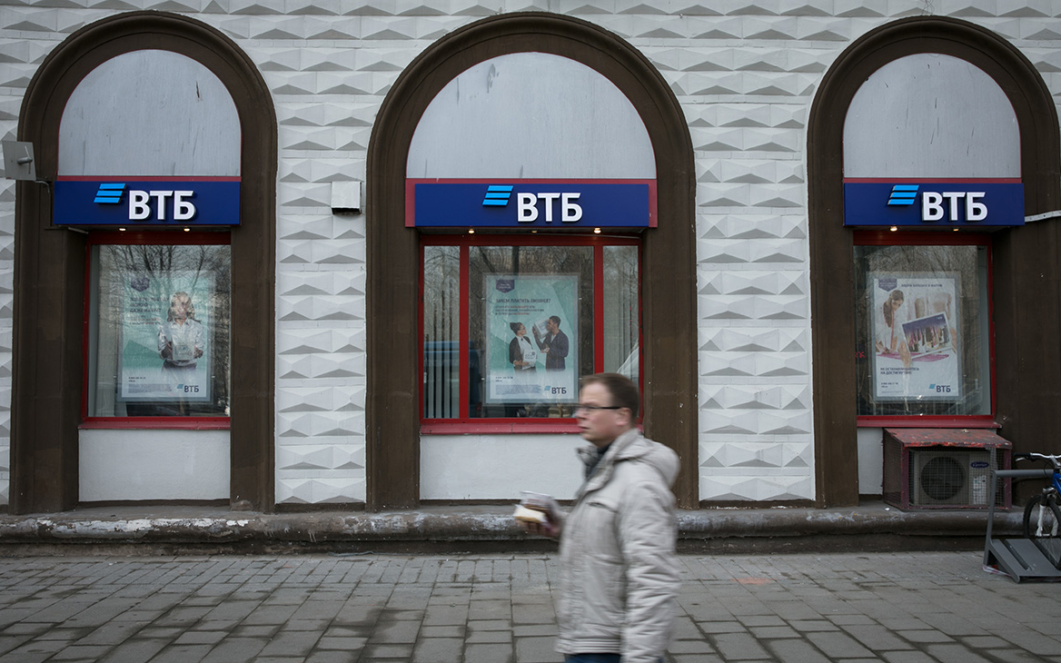 ВТБ рекомендовал перевести на удаленку до 70% сотрудников из-за омикрона