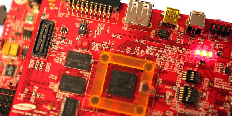 SMIC вложит $9 млрд в создание завода по производству полупроводников