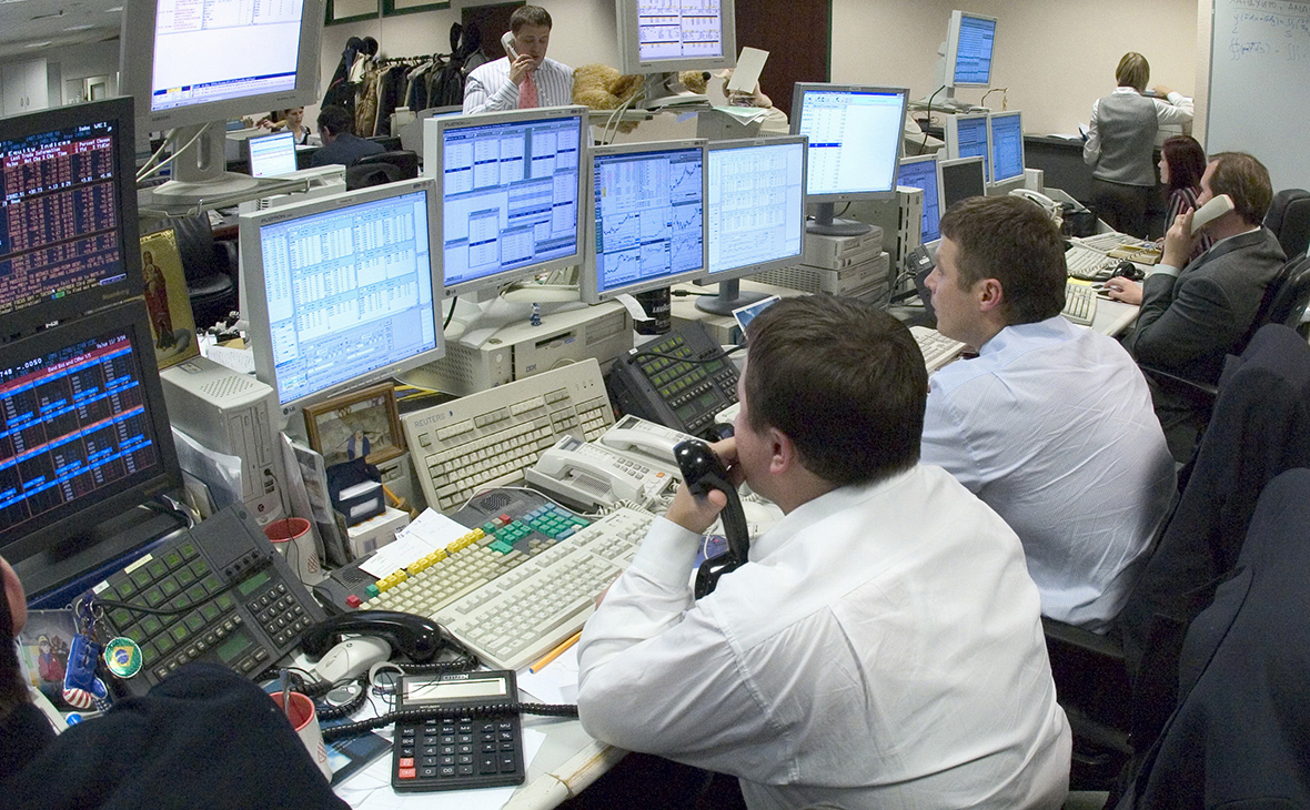 Вложения физлиц в сложные инвестиционные продукты сократилось вдвое