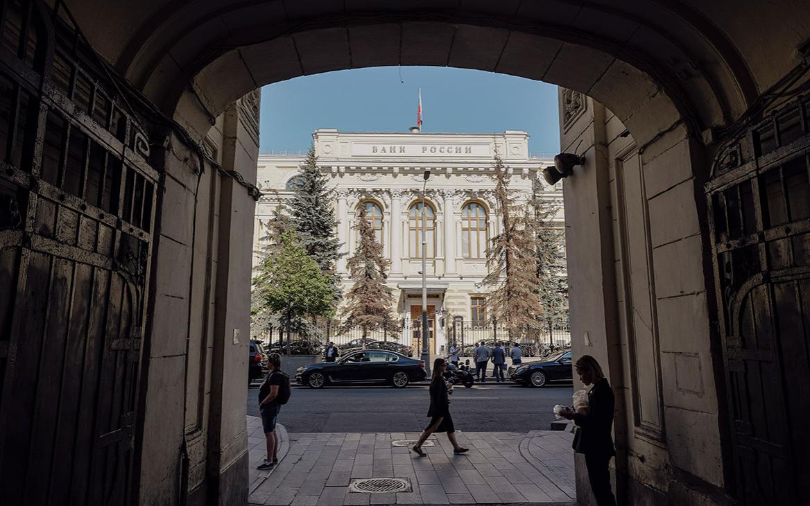 ЦБ зафиксировал снижение активности кибермошенников