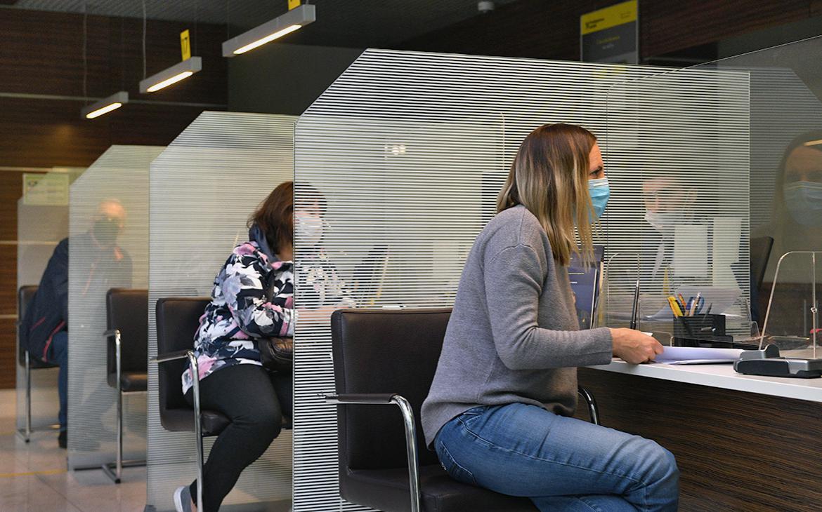 Выдачи потребкредитов выросли после просадки на фоне мобилизации