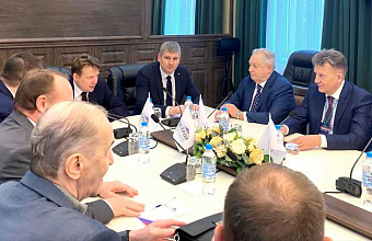 На совещании в Новосибирске обсудили вопросы взаимодействия профсообщества, вузов и власти