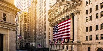 Банкиры Уолл-Стрит готовятся к сокращениям на фоне падения числа сделок