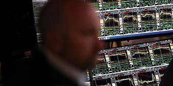 Американские индексы снизились после отчета по безработице в США