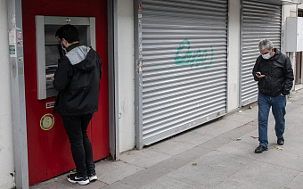 UnionPay ввела лимиты на снятие наличных с российских карт за рубежом