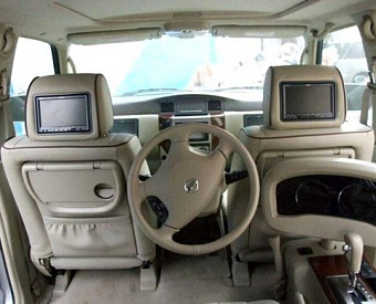 Учредитель сдает в аренду движимое имущество своей фирме - может применять НПД