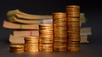 Аналитик назвал один из самых простых способов накопить деньги